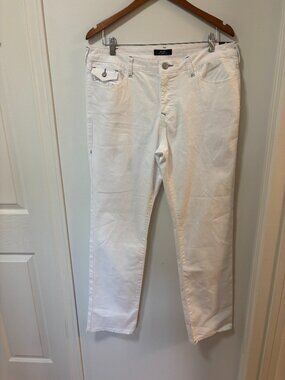 TRUE RELIGION Billie Optic White Mid Rise Flap Straight Leg Jeans Size 32 600882